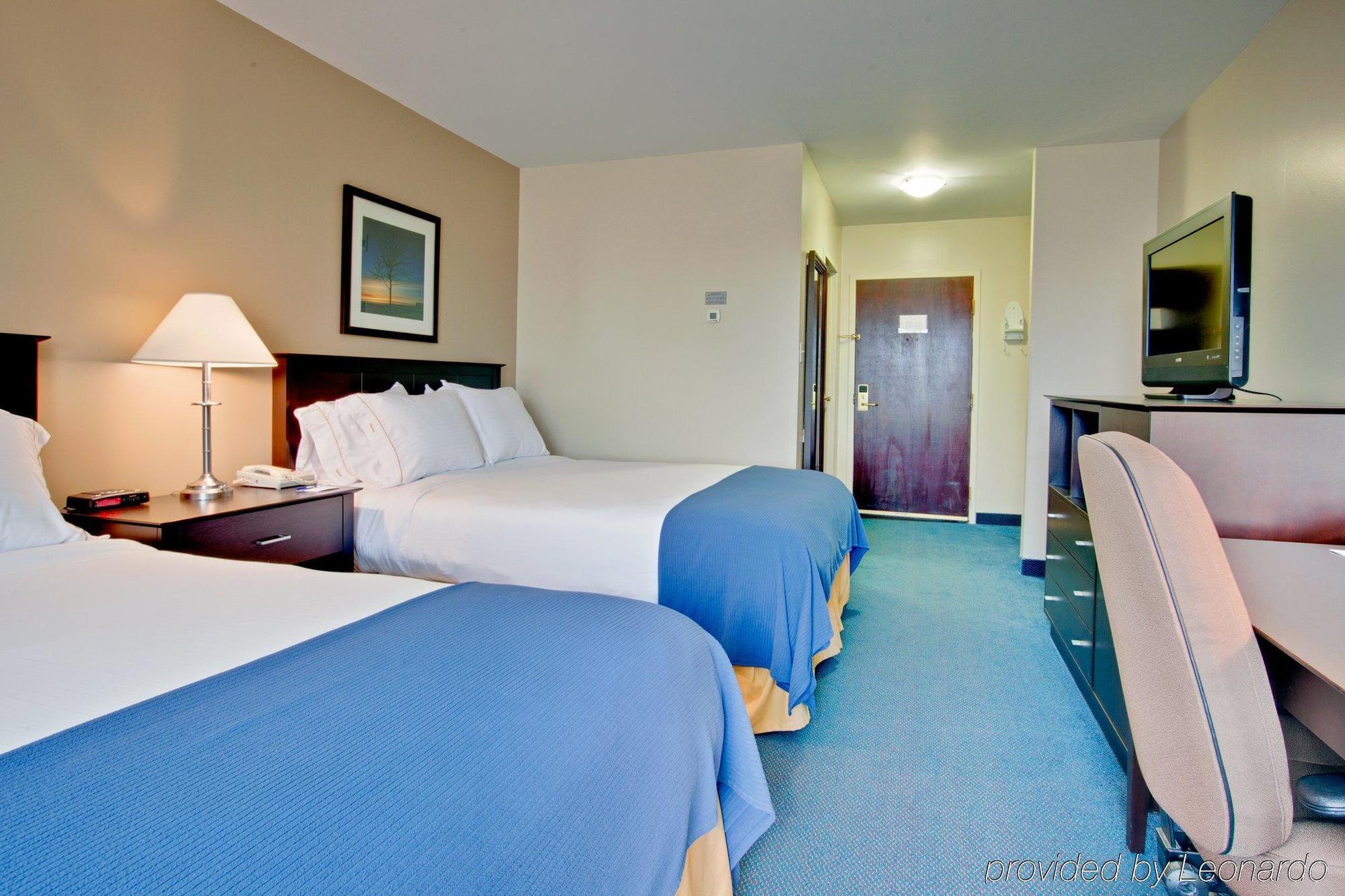 Chateau Bedford Trademark Collection By Wyndham Hotel Halifax Room photo