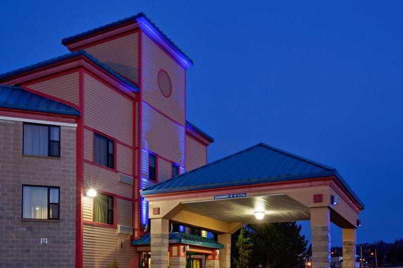 Chateau Bedford Trademark Collection By Wyndham Hotel Halifax Exterior photo